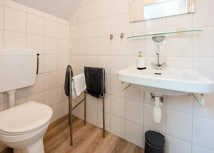 Bed & Breakfast Bed & Breakfast