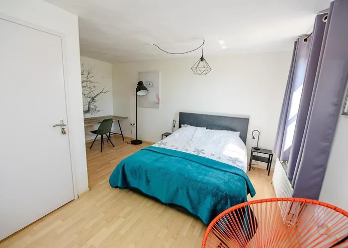 Bed & Breakfast Bed & Breakfast